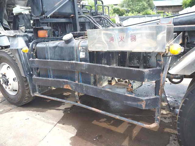 三菱ふそうスーパーグレートコンテナ専用車大型（10t）[写真22]