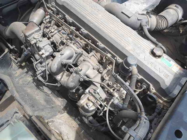 三菱ふそうスーパーグレートコンテナ専用車大型（10t）[写真27]