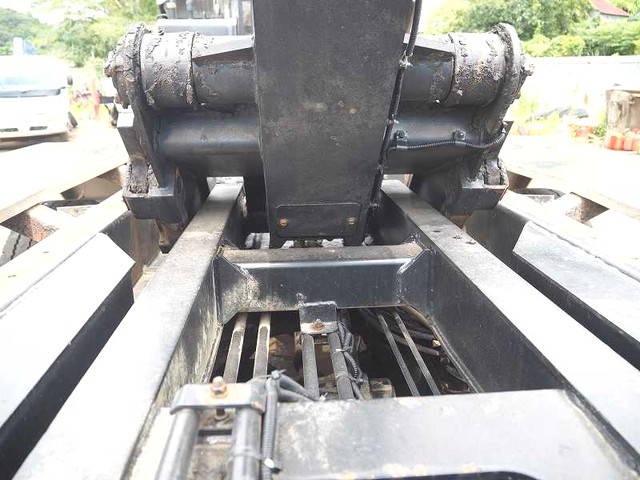 三菱ふそうスーパーグレートコンテナ専用車大型（10t）[写真30]