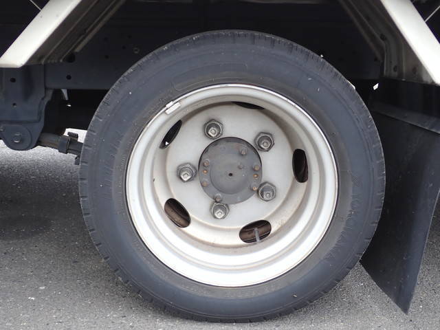 日野デュトロアルミバン小型（2t・3t）[写真23]