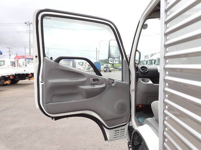 日野デュトロアルミバン小型（2t・3t）[写真26]