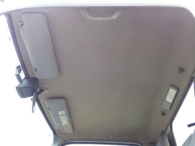 日野デュトロアルミバン小型（2t・3t）[写真29]