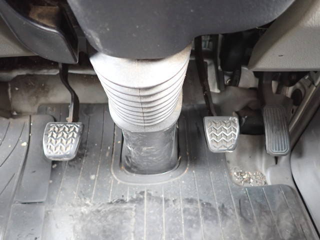 日野デュトロアルミバン小型（2t・3t）[写真32]