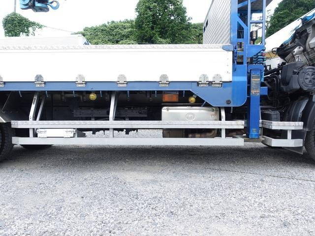 UDトラックスコンドルクレーン5段増トン（6t・8t）[写真16]