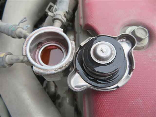 日野デュトロ平ボディ小型（2t・3t）[写真10]