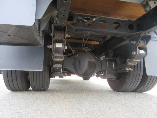 日野デュトロ平ボディ小型（2t・3t）[写真17]