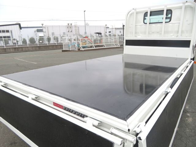 日野デュトロ平ボディ小型（2t・3t）[写真19]