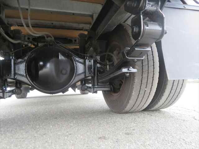 日野デュトロ平ボディ小型（2t・3t）[写真24]