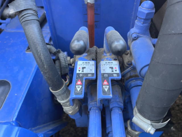 三菱ふそうキャンタークレーン6段小型（2t・3t）[写真18]