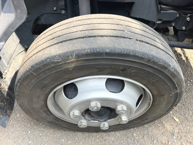 三菱ふそうキャンタークレーン6段小型（2t・3t）[写真24]