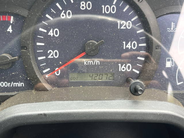 三菱ふそうキャンタークレーン6段小型（2t・3t）[写真37]