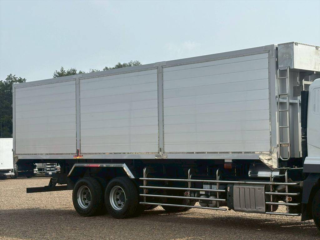 三菱ふそうスーパーグレート深ダンプ（土砂禁ダンプ）大型（10t）[写真05]