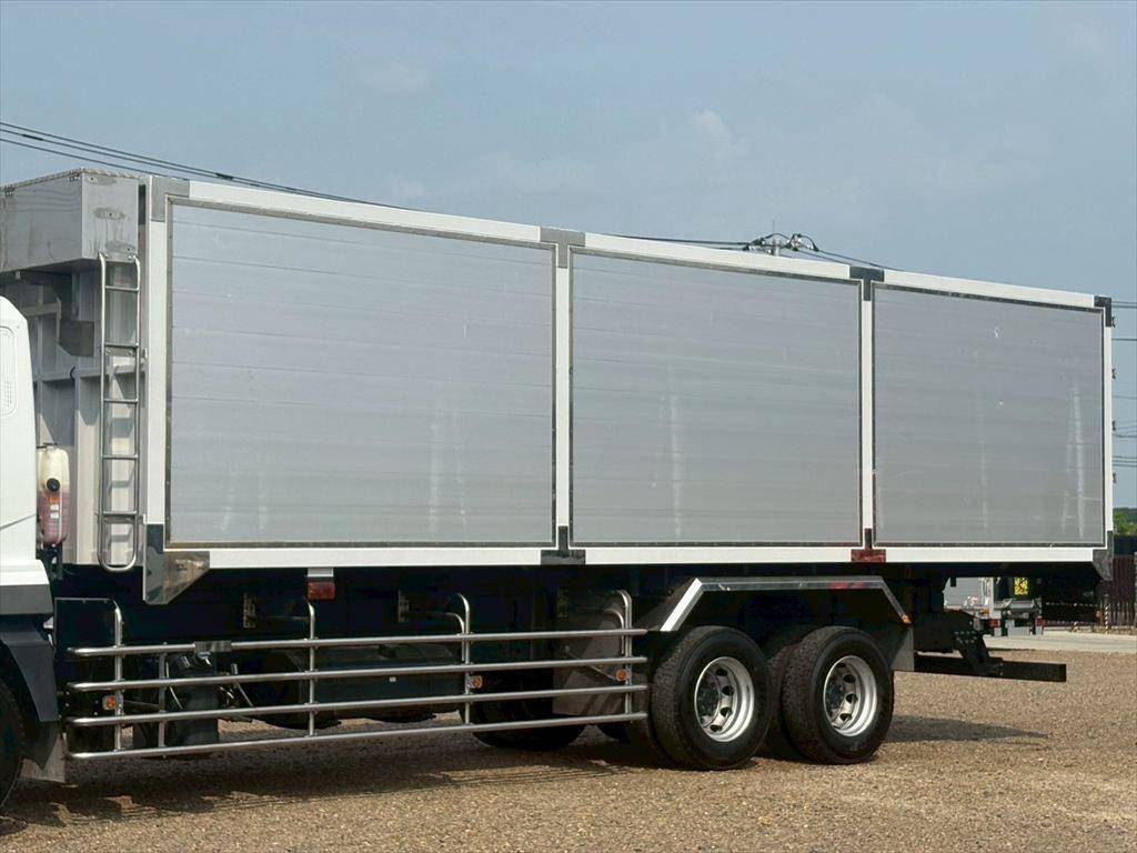 三菱ふそうスーパーグレート深ダンプ（土砂禁ダンプ）大型（10t）[写真06]