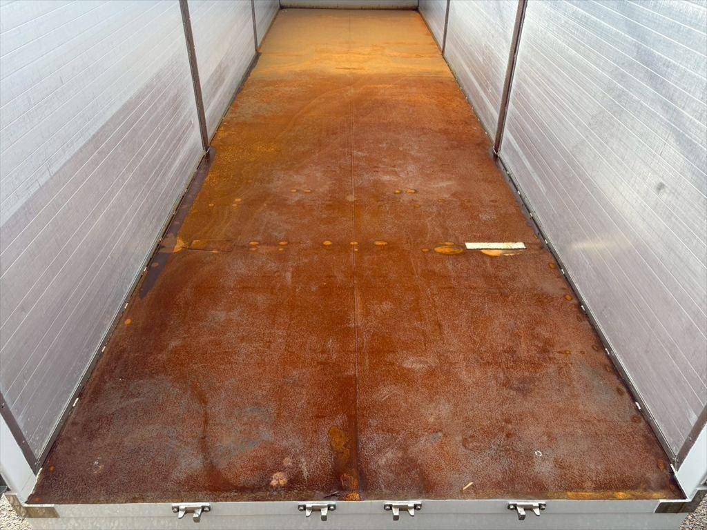 三菱ふそうスーパーグレート深ダンプ（土砂禁ダンプ）大型（10t）[写真08]