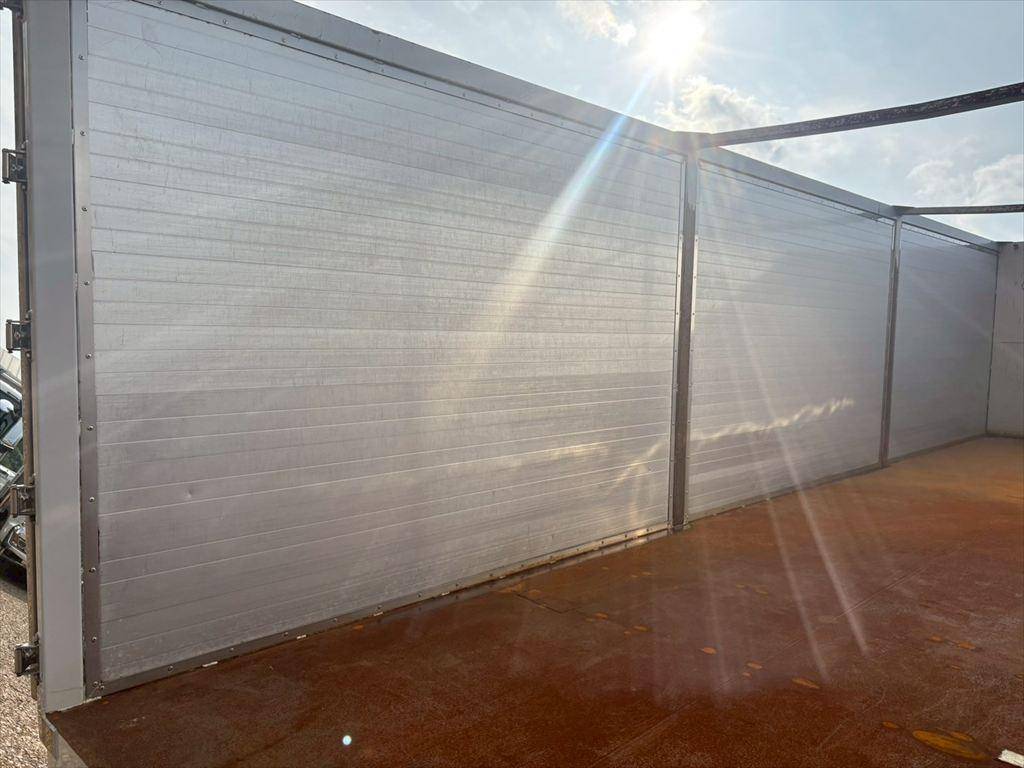 三菱ふそうスーパーグレート深ダンプ（土砂禁ダンプ）大型（10t）[写真09]