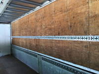 UDトラックスクオンアルミウイング大型（10t）[写真10]