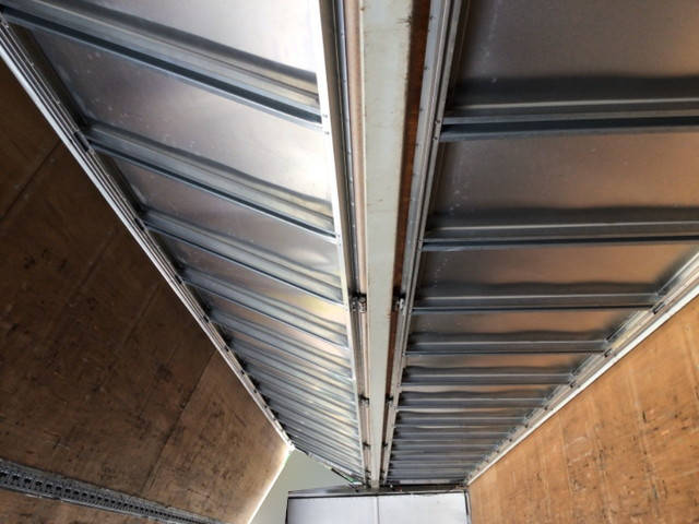 UDトラックスクオンアルミウイング大型（10t）[写真12]