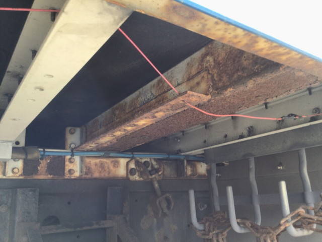 UDトラックスクオンアルミウイング大型（10t）[写真21]