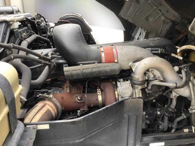 UDトラックスクオンアルミウイング大型（10t）[写真30]