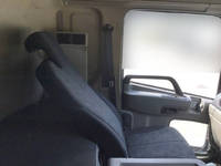 UDトラックスクオンアルミウイング大型（10t）[写真32]