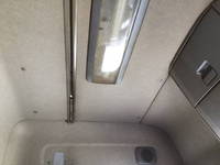 UDトラックスクオンアルミウイング大型（10t）[写真33]