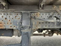 いすゞエルフアルミバン小型（2t・3t）[写真26]