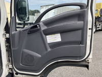 いすゞエルフアルミバン小型（2t・3t）[写真32]