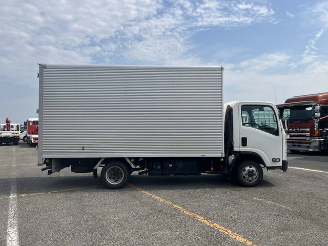 いすゞエルフアルミバン小型（2t・3t）[写真06]
