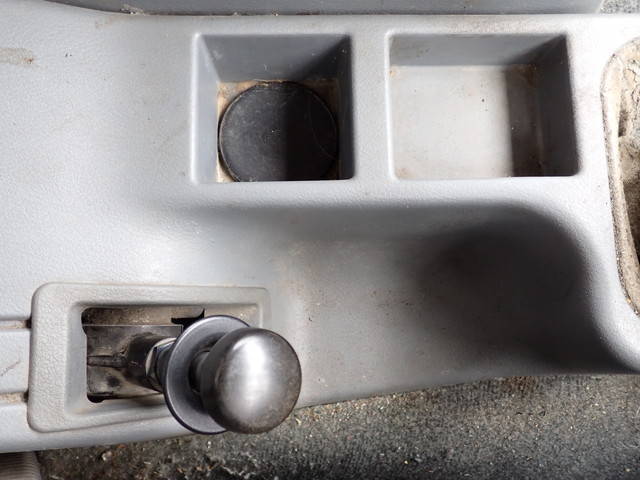 三菱ふそうファイターコンテナ専用車増トン（6t・8t）[写真34]