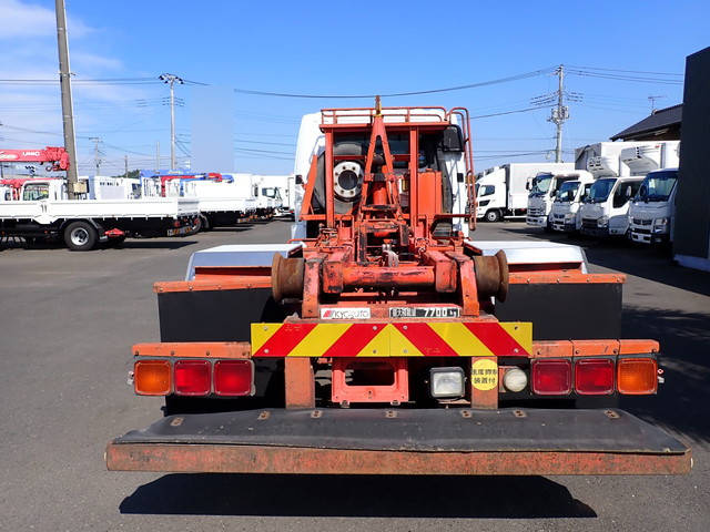 三菱ふそうファイターコンテナ専用車増トン（6t・8t）[写真05]