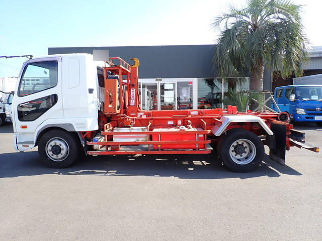 三菱ふそうファイターコンテナ専用車増トン（6t・8t）[写真06]