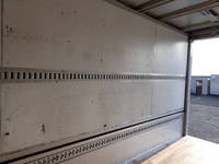 三菱ふそうファイターアルミウイング中型（4t）[写真13]