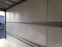 三菱ふそうファイターアルミウイング中型（4t）[写真15]