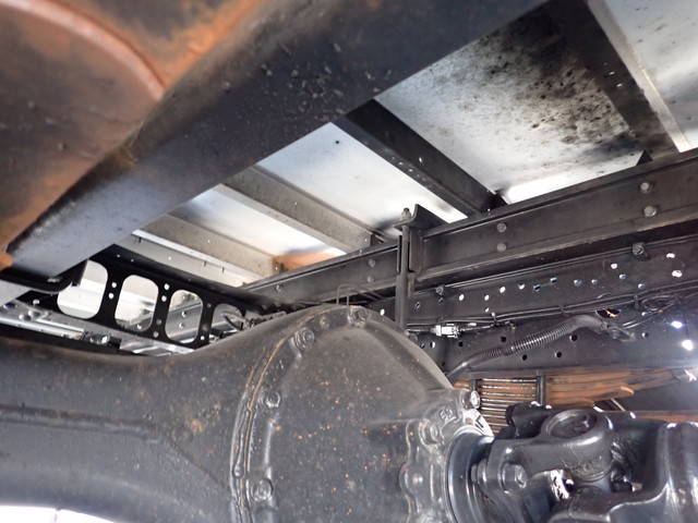 三菱ふそうファイターアルミウイング中型（4t）[写真24]