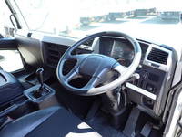 三菱ふそうファイターアルミウイング中型（4t）[写真29]