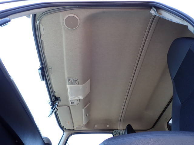 三菱ふそうファイターアルミウイング中型（4t）[写真35]