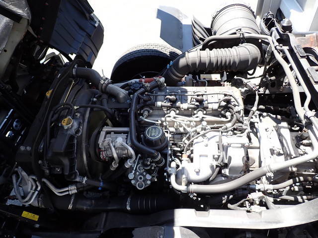 三菱ふそうファイターアルミウイング中型（4t）[写真37]