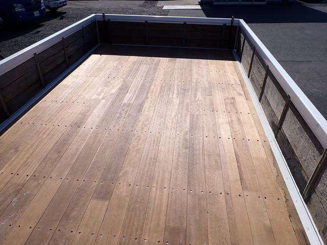 いすゞフォワードクレーン4段増トン（6t・8t）[写真15]