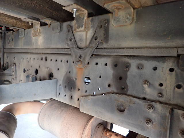 いすゞフォワードクレーン4段増トン（6t・8t）[写真31]