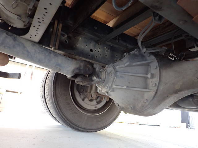 いすゞフォワードクレーン4段増トン（6t・8t）[写真32]