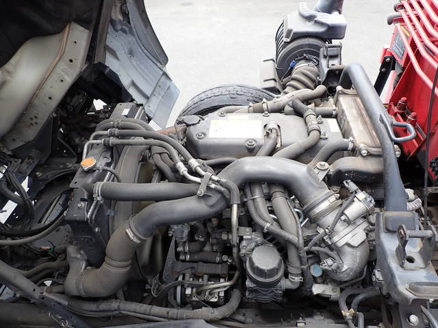 いすゞフォワードクレーン4段増トン（6t・8t）[写真33]