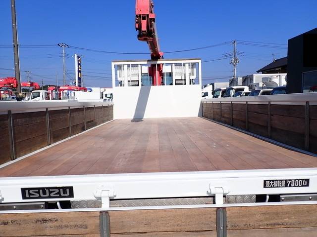 いすゞフォワードクレーン4段増トン（6t・8t）[写真09]