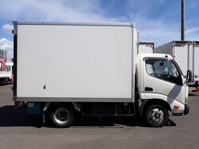 トヨタその他の車種冷凍車（冷蔵車）小型（2t・3t）[写真05]
