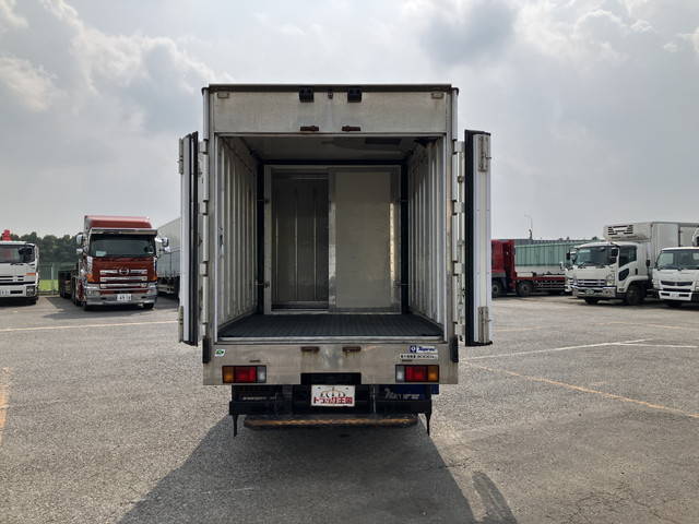 いすゞエルフ冷凍車（冷蔵車）小型（2t・3t）[写真12]