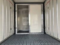 いすゞエルフ冷凍車（冷蔵車）小型（2t・3t）[写真14]