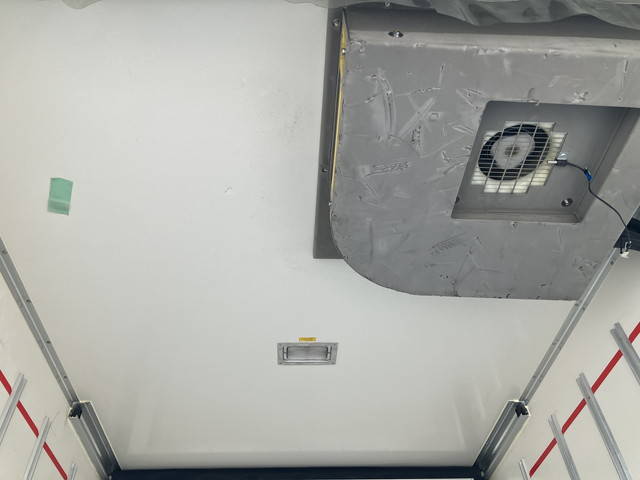 いすゞエルフ冷凍車（冷蔵車）小型（2t・3t）[写真16]