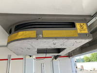 いすゞエルフ冷凍車（冷蔵車）小型（2t・3t）[写真18]