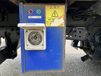 いすゞエルフ冷凍車（冷蔵車）小型（2t・3t）[写真23]