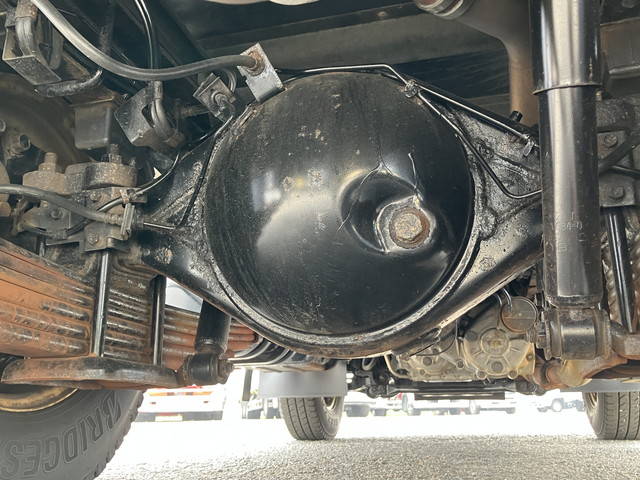 いすゞエルフ冷凍車（冷蔵車）小型（2t・3t）[写真28]