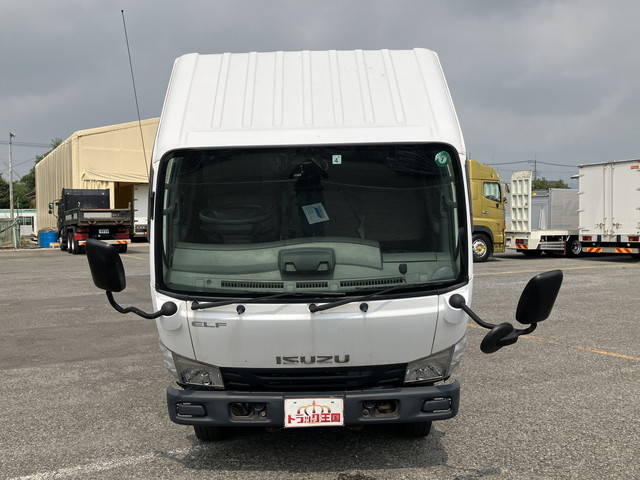 いすゞエルフ冷凍車（冷蔵車）小型（2t・3t）[写真09]